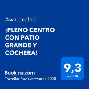 ¡PLENO CENTRO CON PATIO GRANDE Y COCHERA!